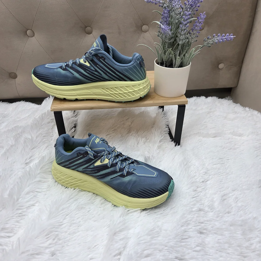 HOKA Speedgoat 4 Wide Trail Shoes‎ Women’s 8D Vibram